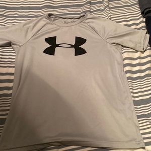 under armor t-shirt